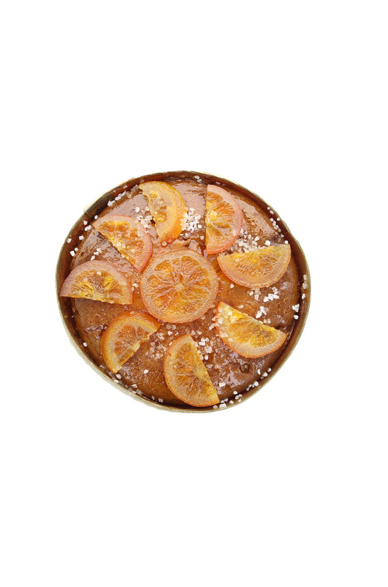 Soft orange sponge cake, presentation