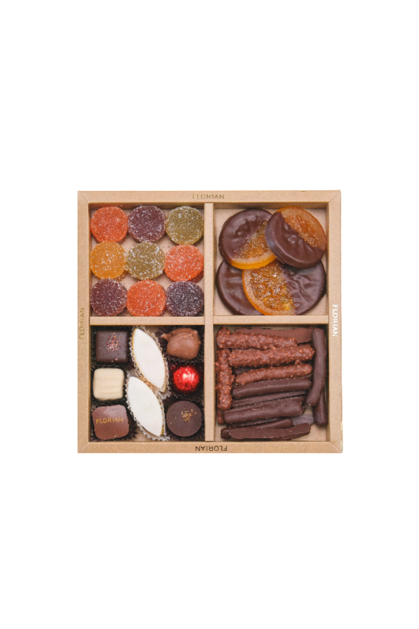 Traditional confectioneries and choçcolates giftbox