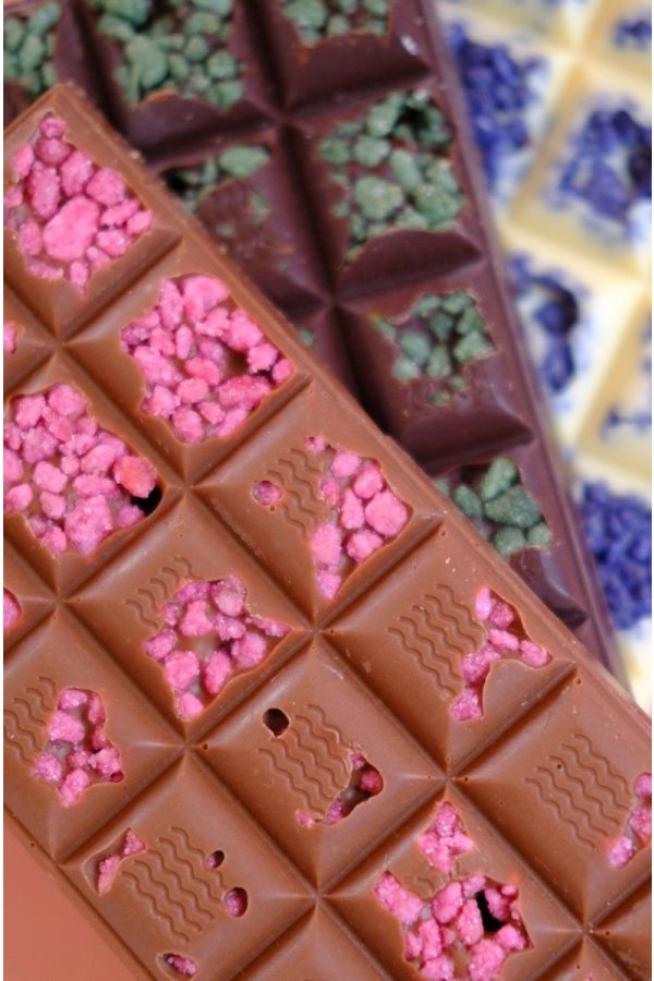 Set of 3 chocolate bars with crystallized flowers