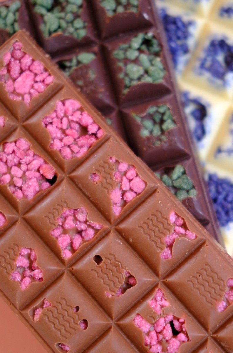Set of 3 chocolate bars with crystallized flowers