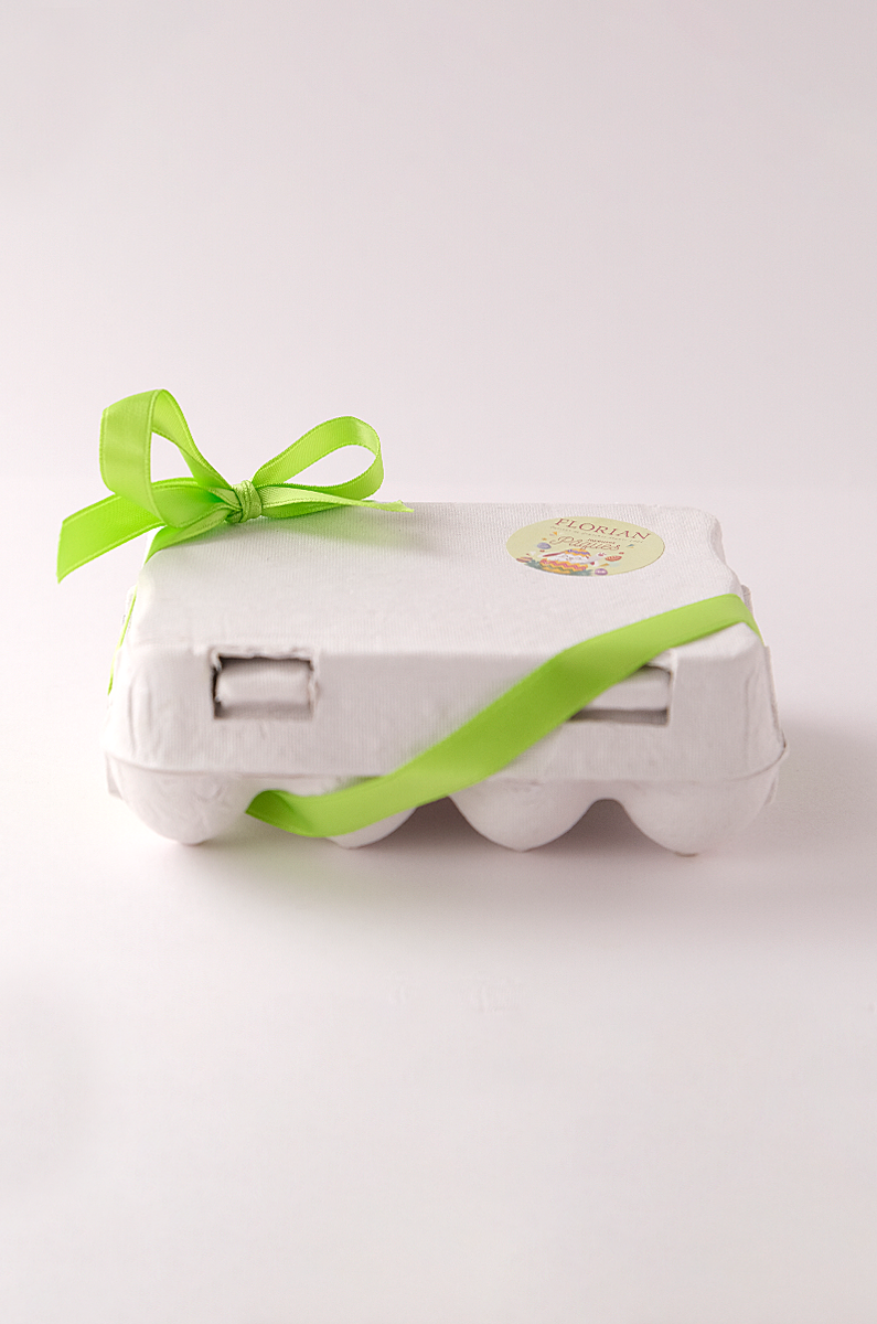 Easter Chocolate Egg Box with ribbon - Confiserie Florian